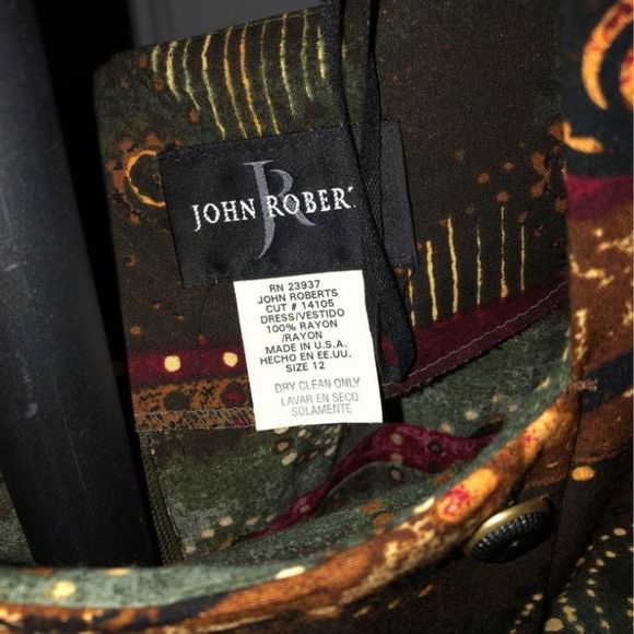 John Roberts Beautiful Dress with Southwest Style material - Picture 3 of 9